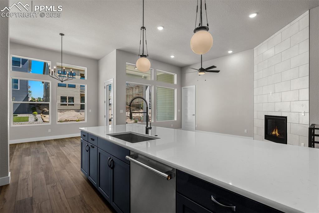 Image 11 of 34: Kitchen