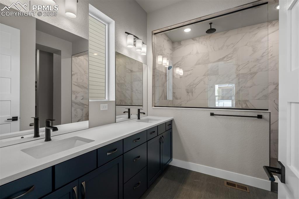 Image 18 of 34: Master Bathroom