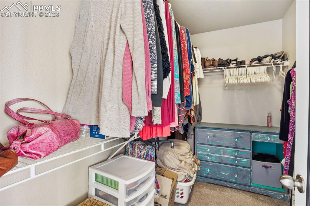 Image 18 of 34: Closet