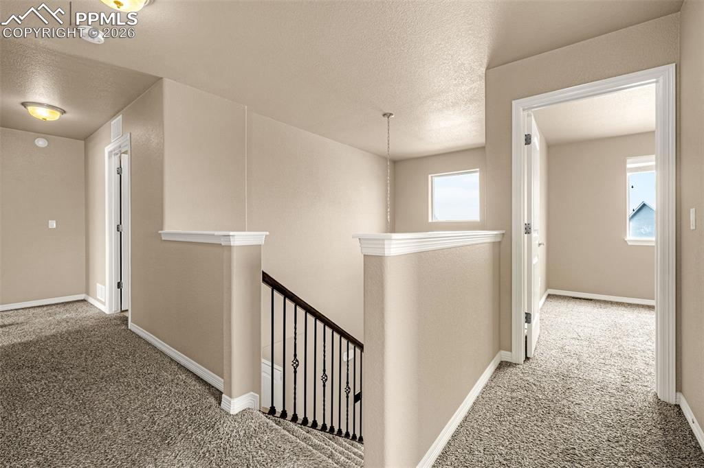 Image 14 of 32: Hallway