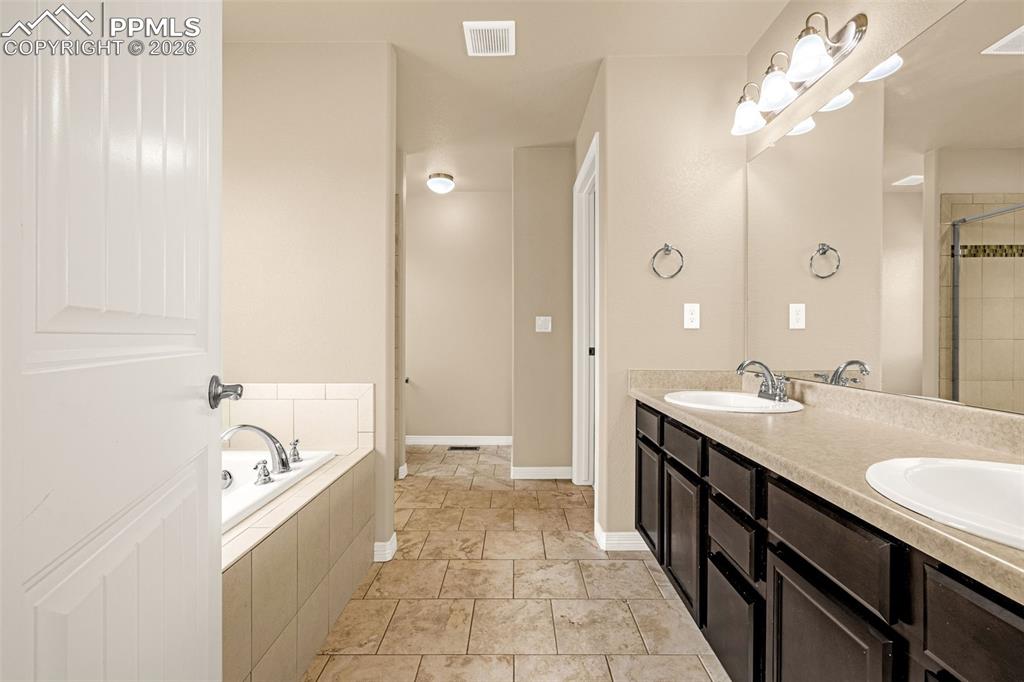 Image 18 of 32: Master Bathroom