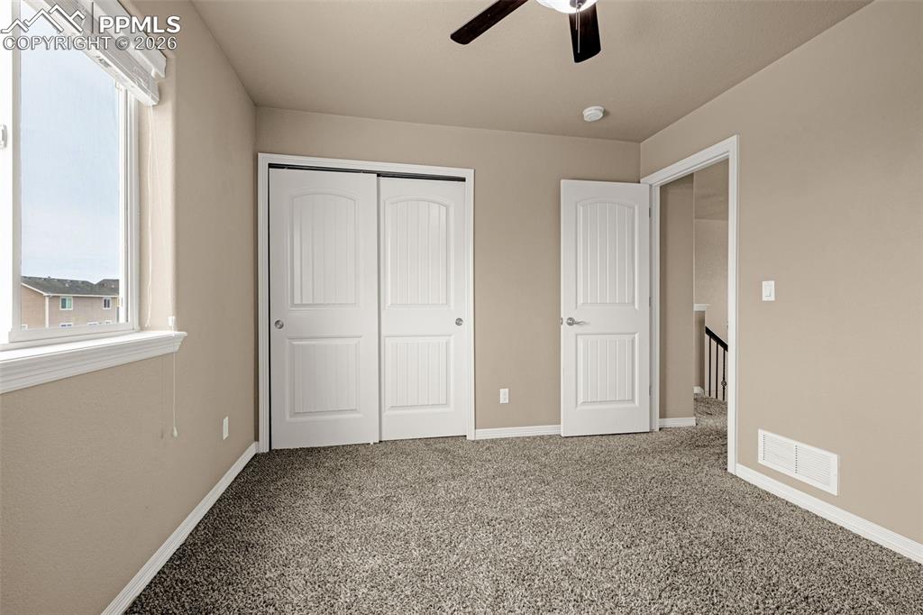 Image 22 of 32: Bedroom