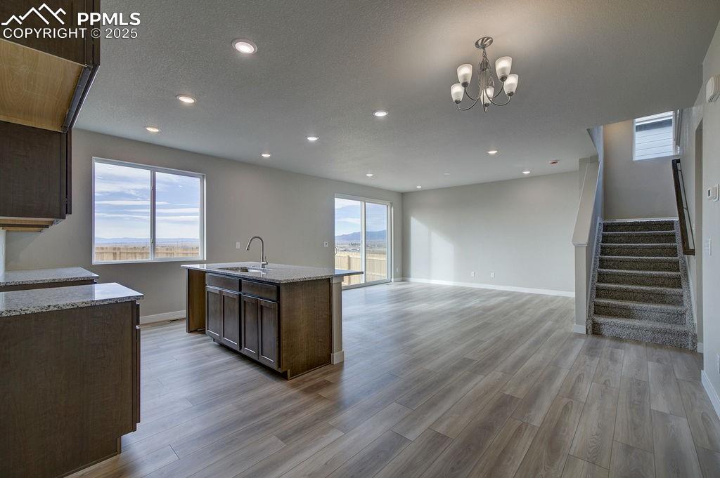 Image 10 of 45: Kitchen