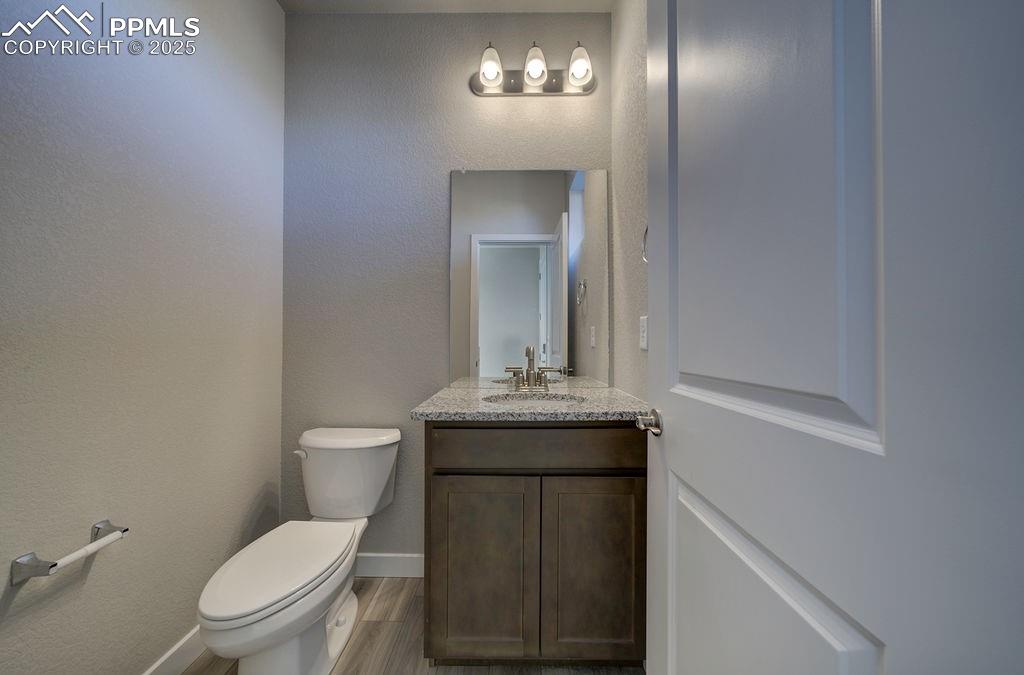 Image 18 of 45: Bathroom