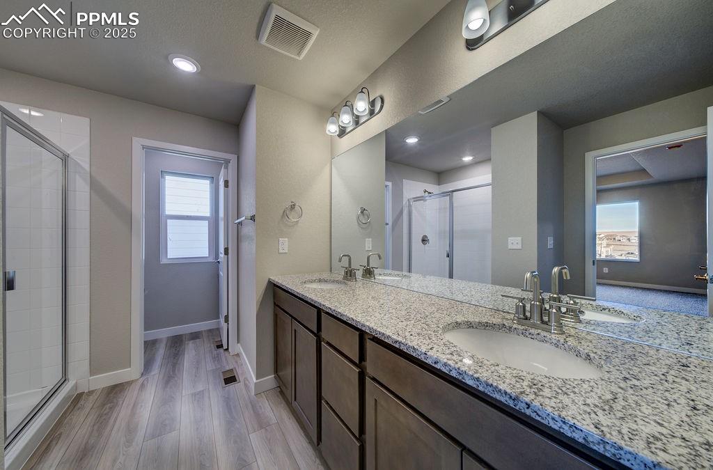 Image 26 of 45: Master Bathroom