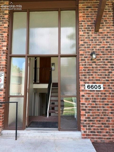 Image 2 of 21: Entry