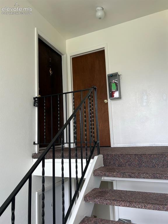 Image 3 of 21: Entry