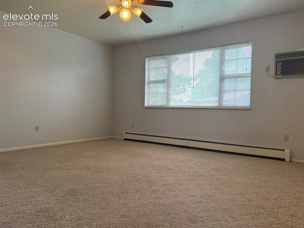 Image 8 of 21: Living Room