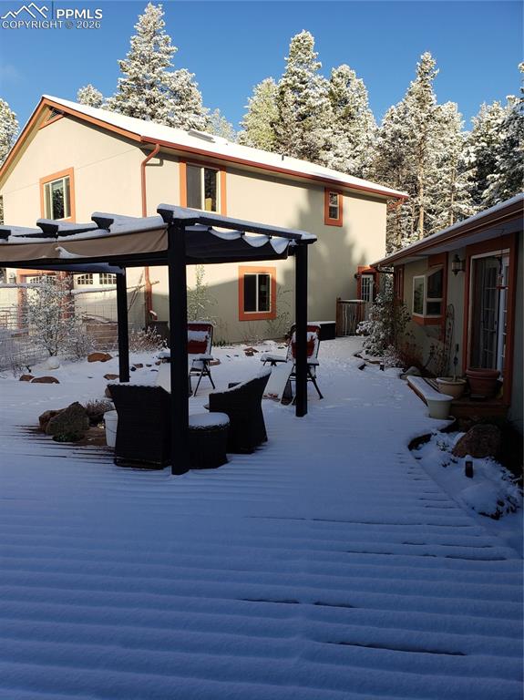 Image 26 of 30: Winter Courtyard