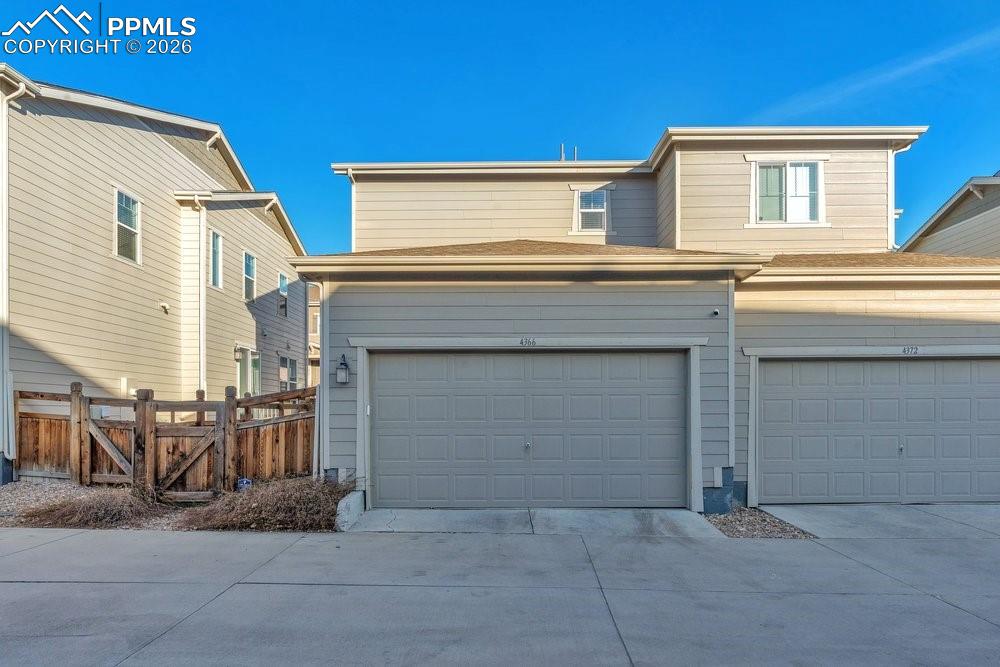 Image 37 of 42: Back of Structure