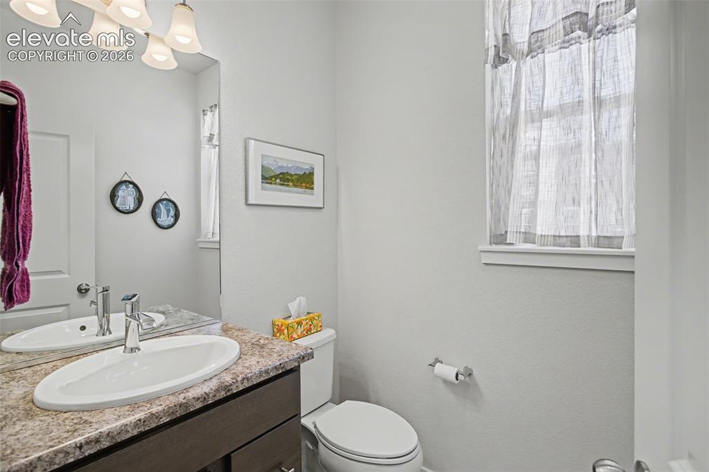 Image 15 of 37: main floor bath
