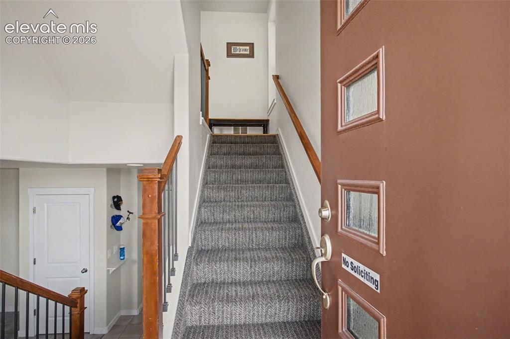 Image 7 of 37: Entry