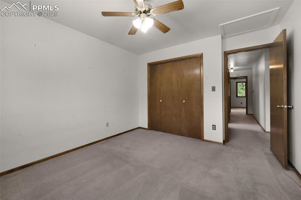 Image 36 of 47: upper level bedroom