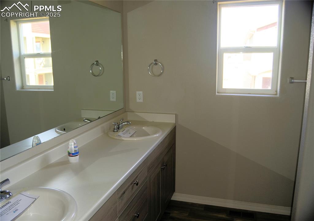 Image 6 of 12: Master Bathroom