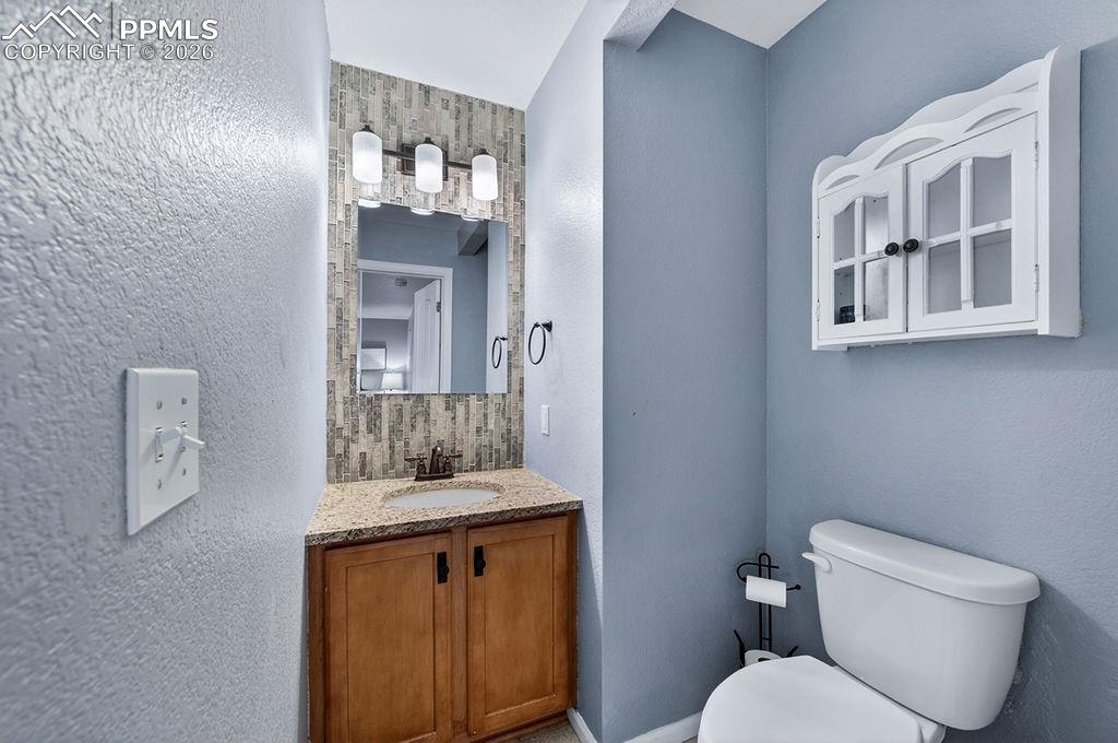 Image 18 of 37: Bathroom