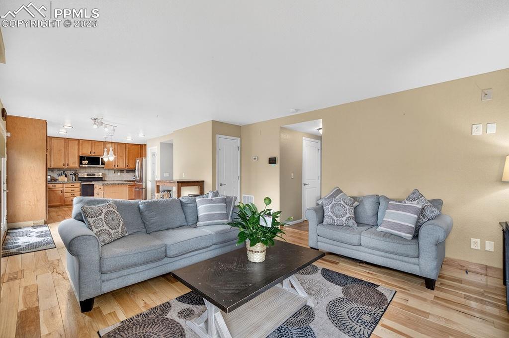 Image 19 of 37: Living Room