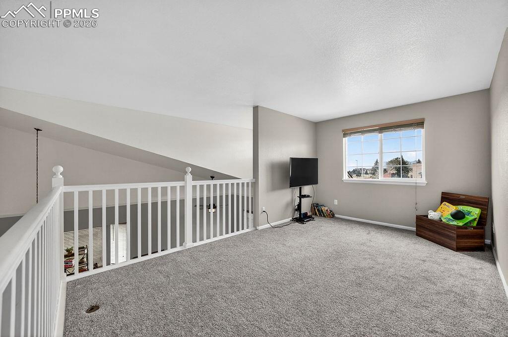 Image 21 of 37: Sitting Room