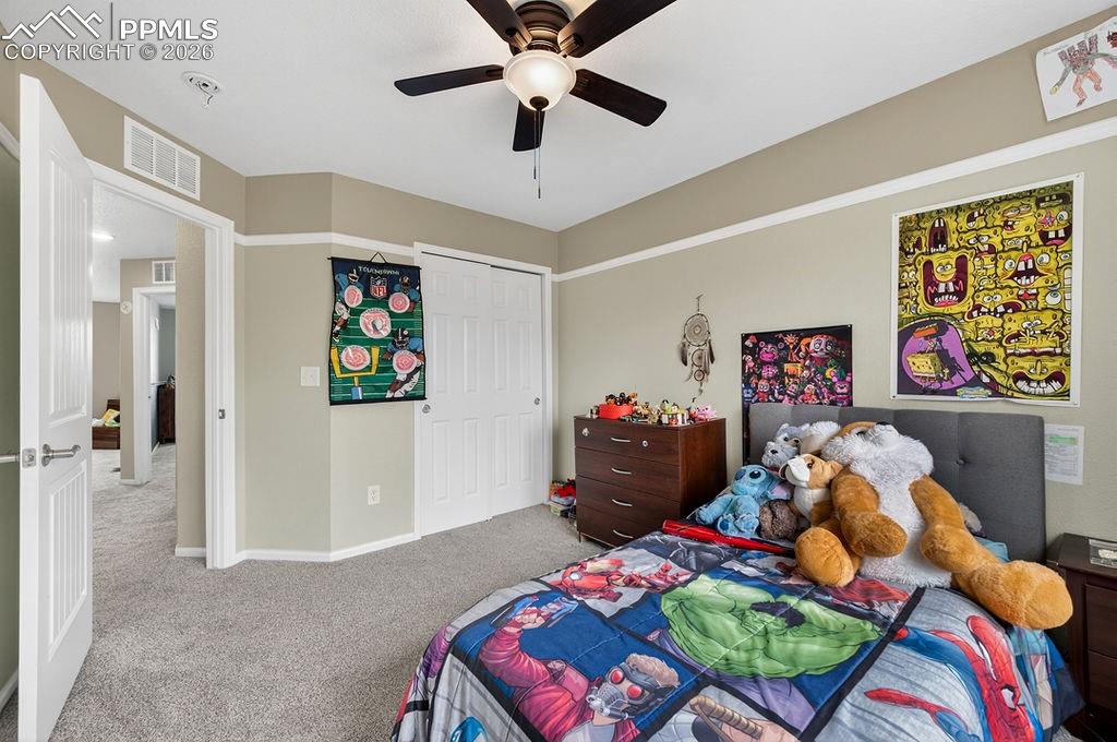 Image 26 of 37: Bedroom