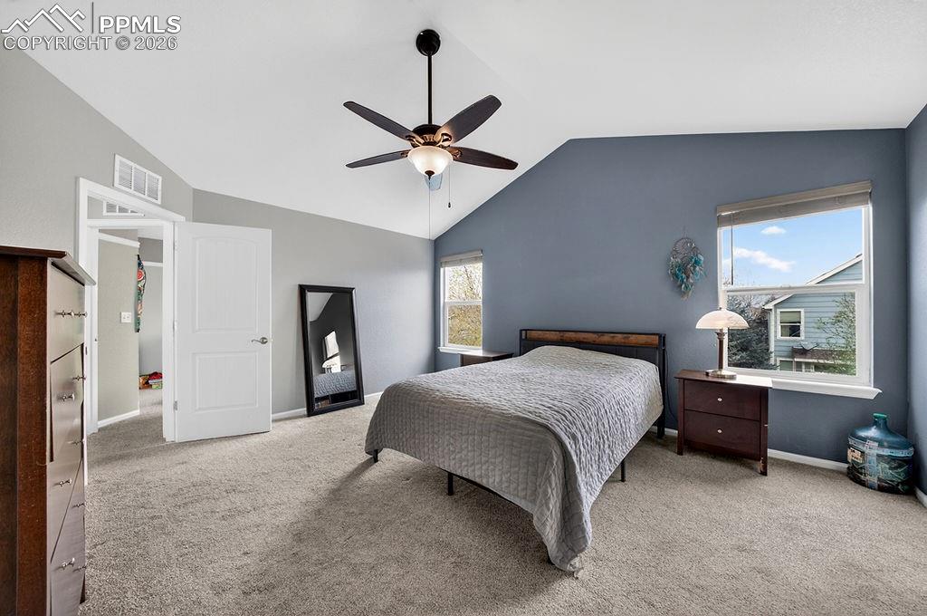 Image 29 of 37: Bedroom