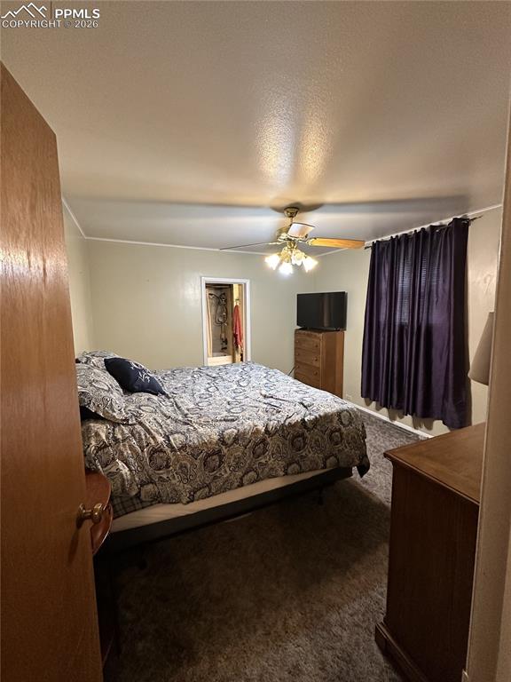 Image 15 of 33: Bedroom