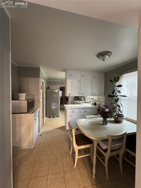 Image 5 of 33: Dining Area