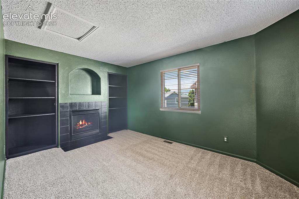 Image 19 of 49: primary suit bonus room 