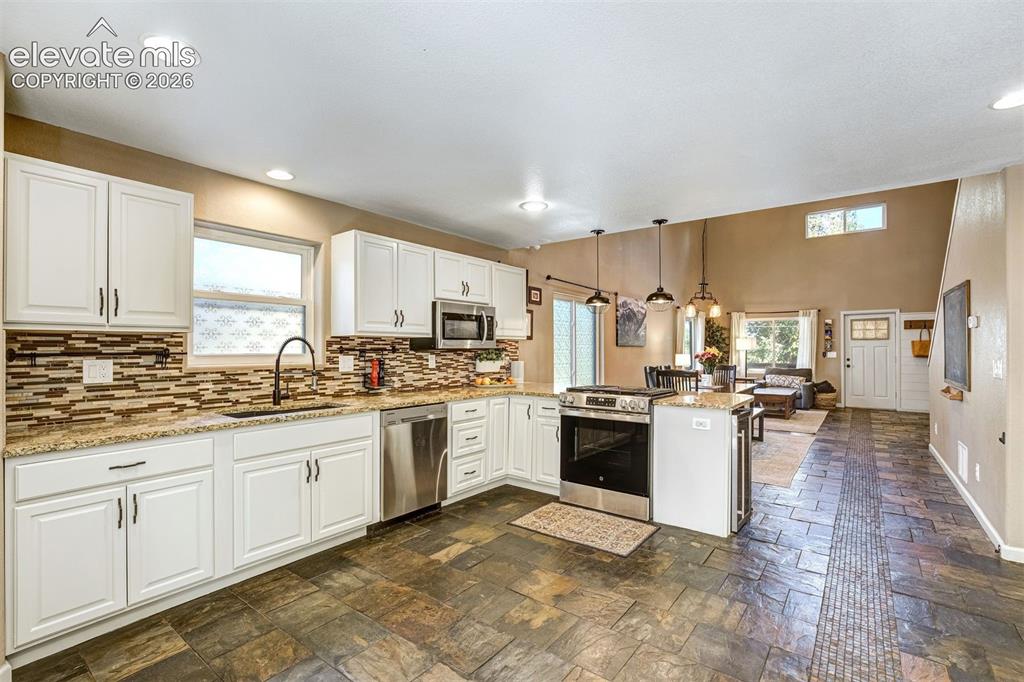Image 3 of 29: Kitchen