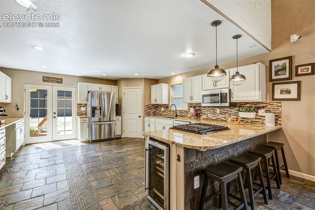 Image 6 of 29: Kitchen