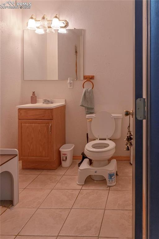 Image 10 of 23: Bathroom