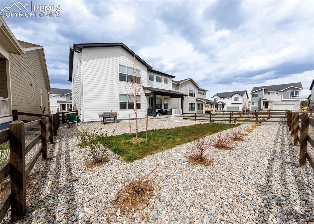 Image 28 of 50: Back of Structure