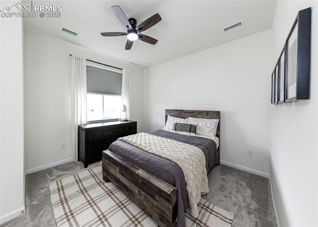 Image 45 of 50: Bedroom