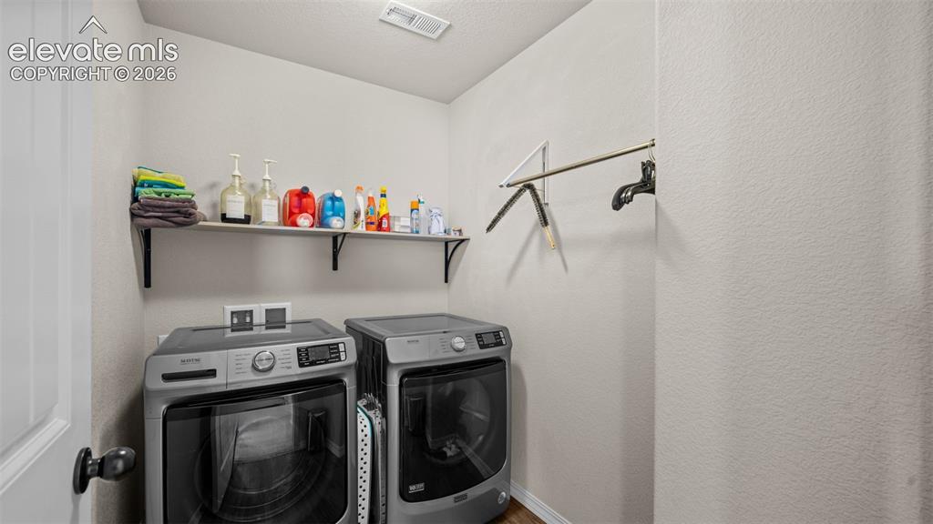 Image 22 of 36: Laundry