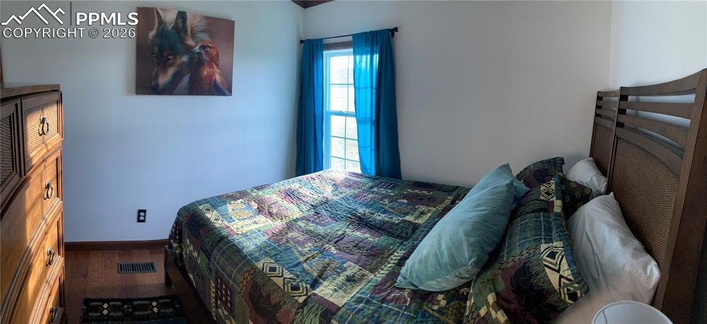 Image 20 of 38: Bedroom