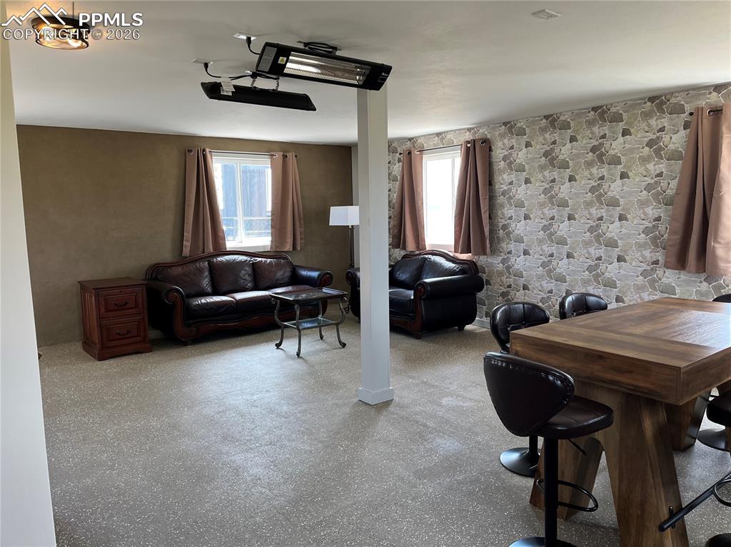 Image 23 of 38: Living Room