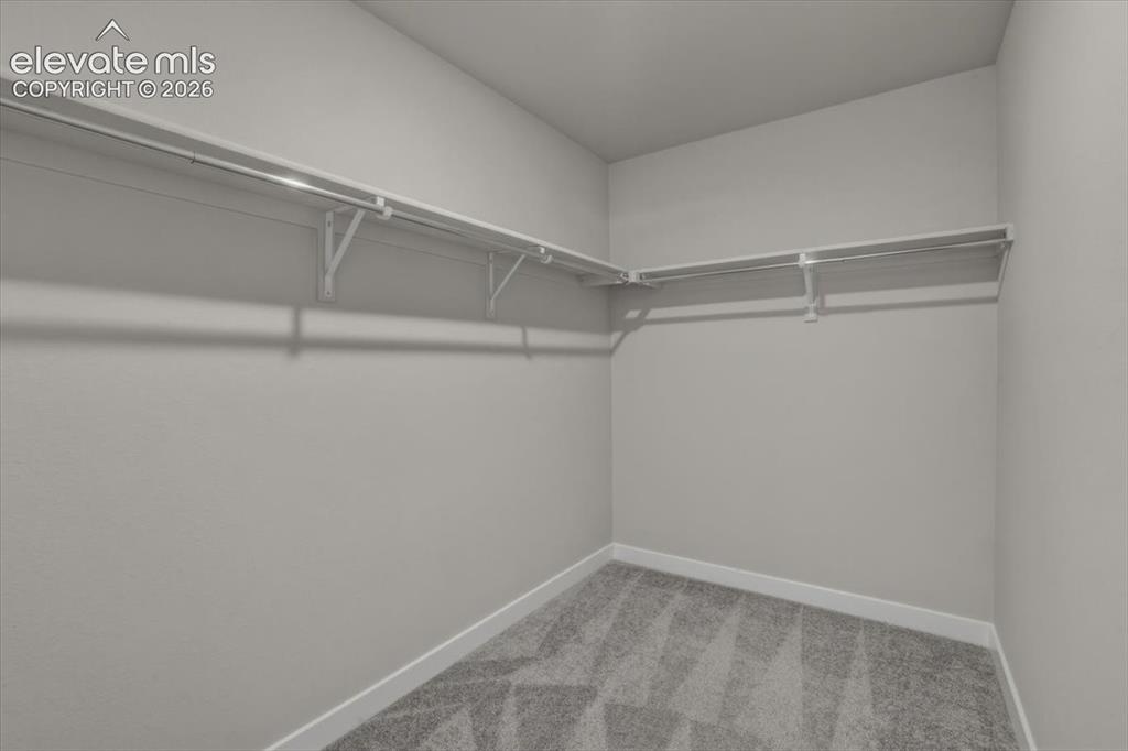 Image 22 of 44: Closet