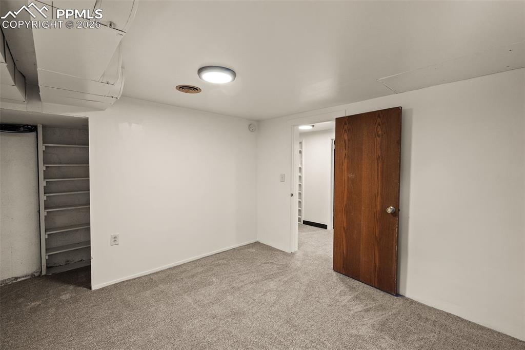 Image 29 of 47: Bedroom