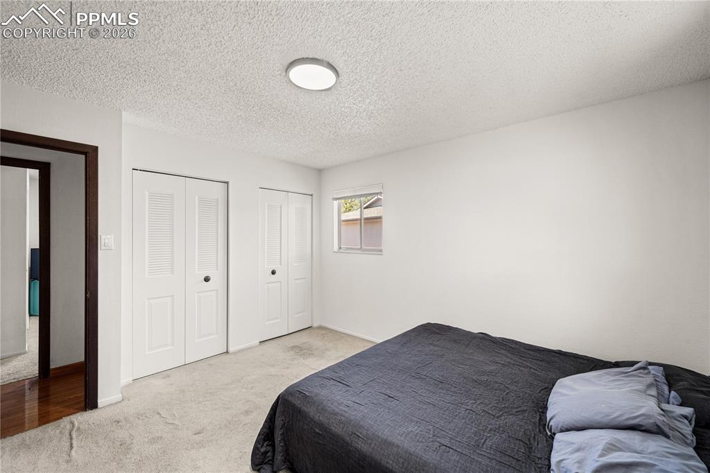 Image 14 of 37: Bedroom