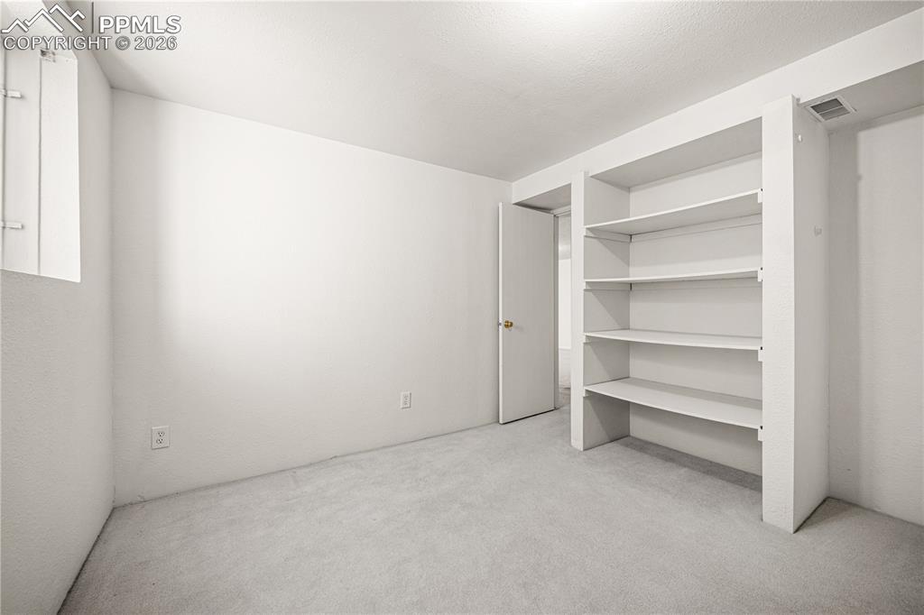 Image 23 of 37: Bedroom