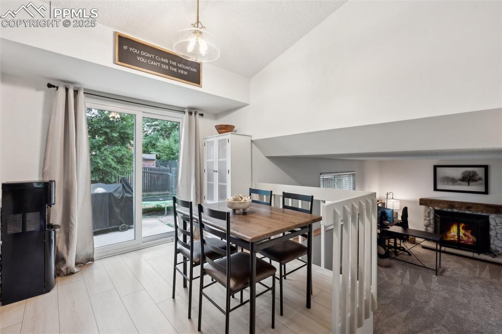 Image 11 of 36: Dining Area