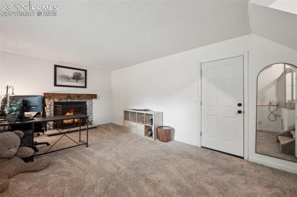 Image 15 of 36: Family Room