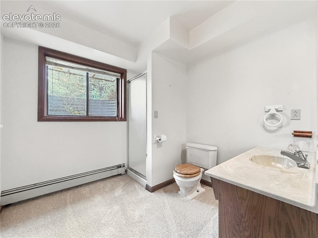 Image 46 of 48: Bathroom