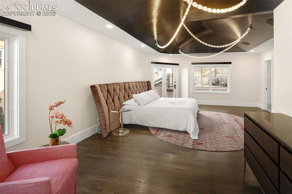 Image 18 of 50: Awe Inspiring Primary Bedroom