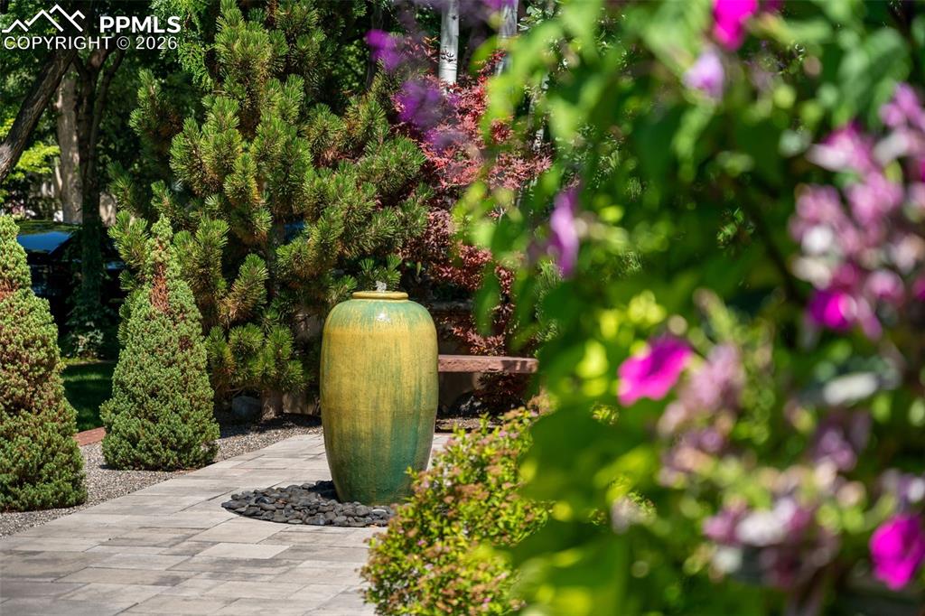 Image 2 of 50: Gorgeous Landscaping