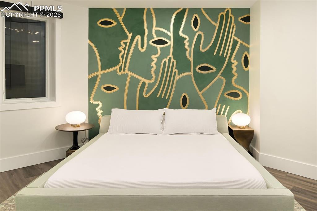 Image 32 of 50: Custom Painted Wall