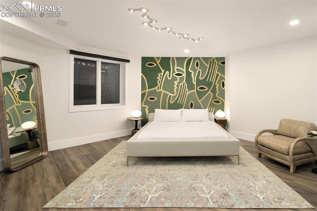 Image 33 of 50: Lower Level Bedroom