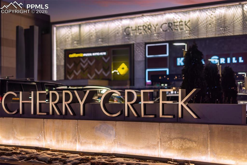 Image 45 of 50: Cherry Creek Entertainment District