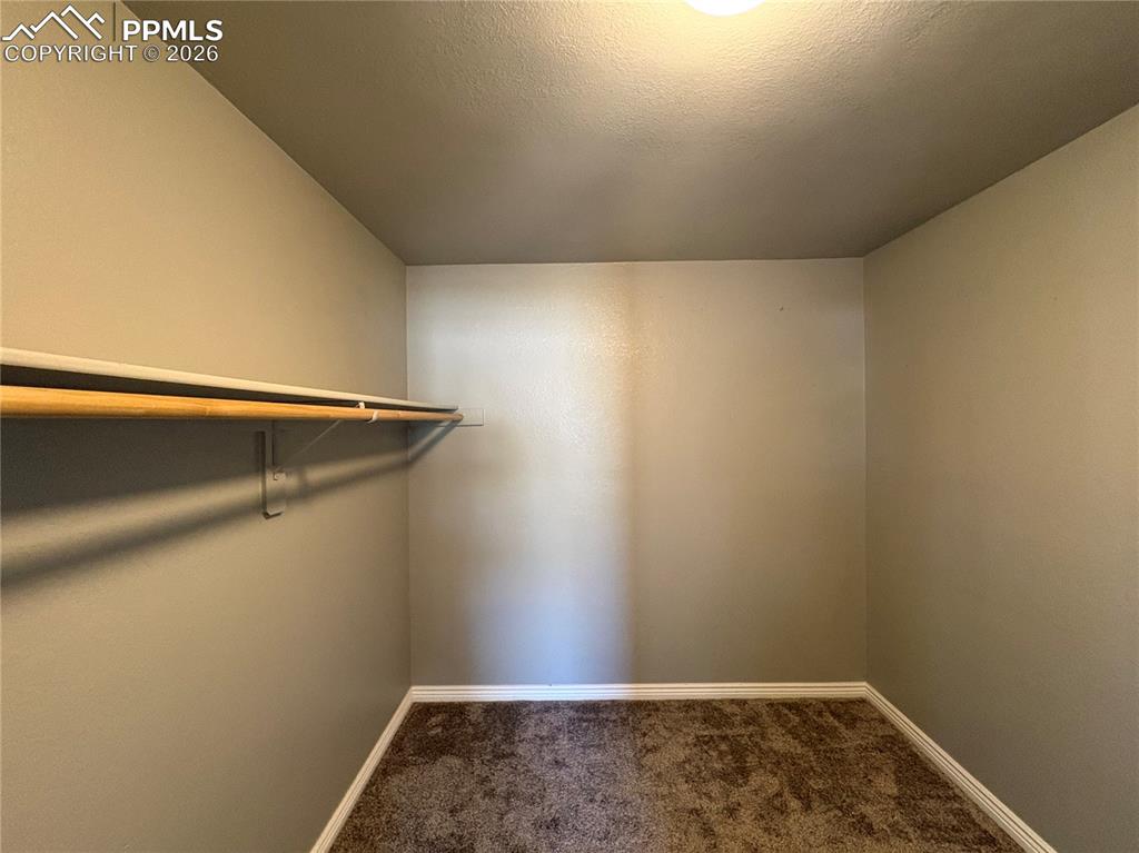 Image 17 of 20: Closet