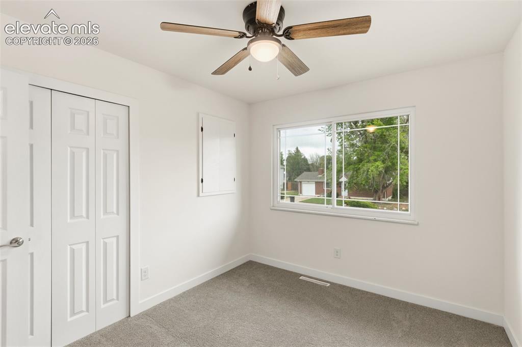 Image 19 of 37: Bedroom