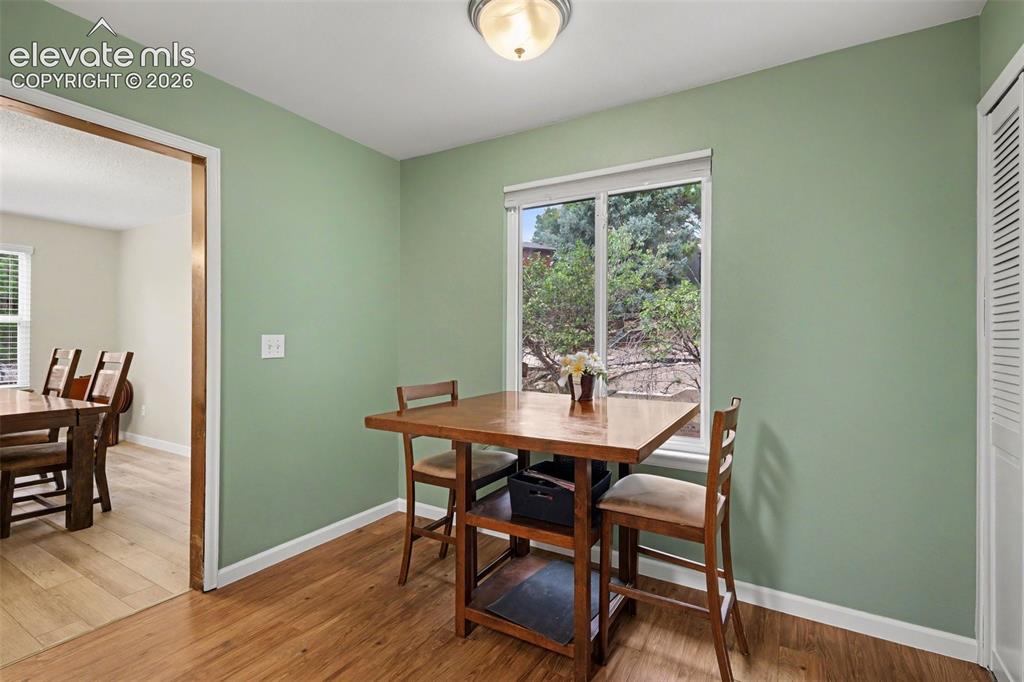Image 13 of 39: Eat-in Kitchen