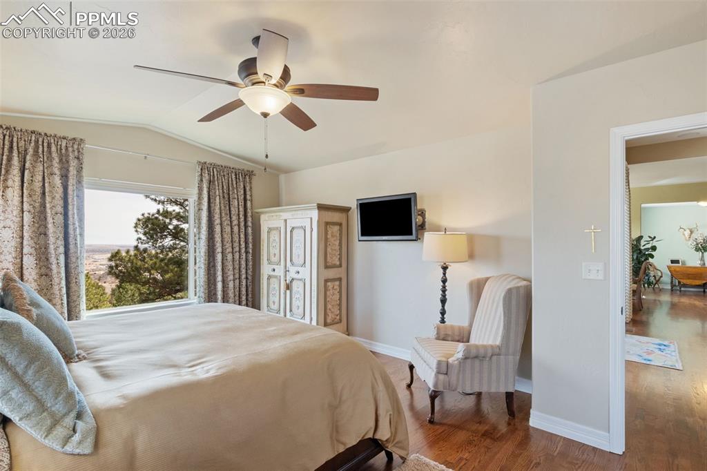 Image 14 of 47: Master Bedroom